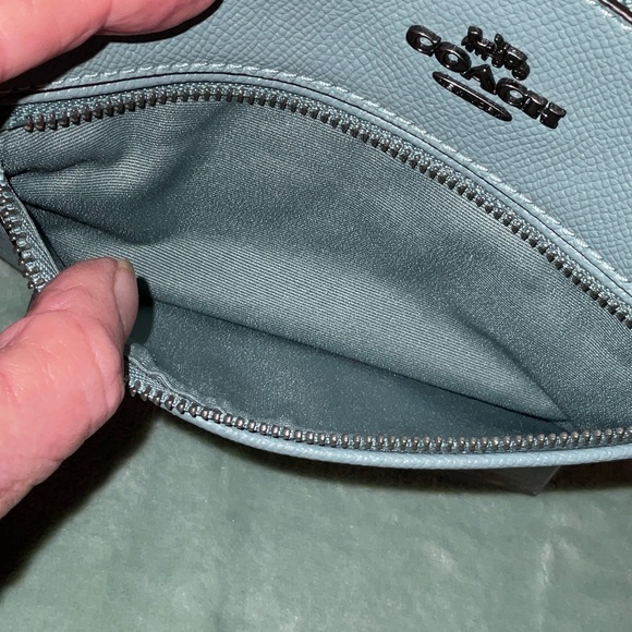 Coach green Leather Crossbody Wristlet with Silver Hardware NWOTS - Picture 10 of 10